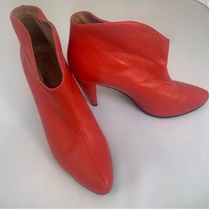 SALE/CLEAN OUT: Jeffrey Campbell heeled booties